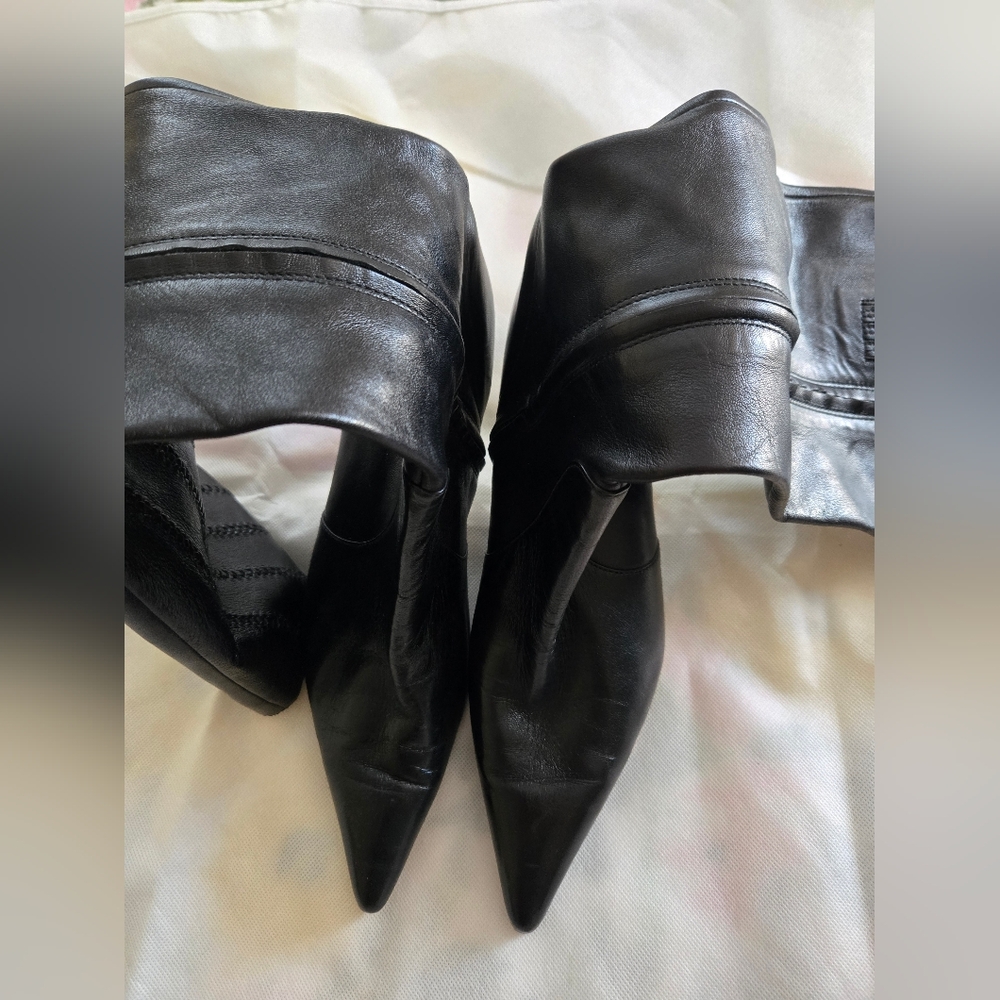 MAXSTUDIO Elegant Black Leather Women's Boots, SIZE 9.5M,  to The knee